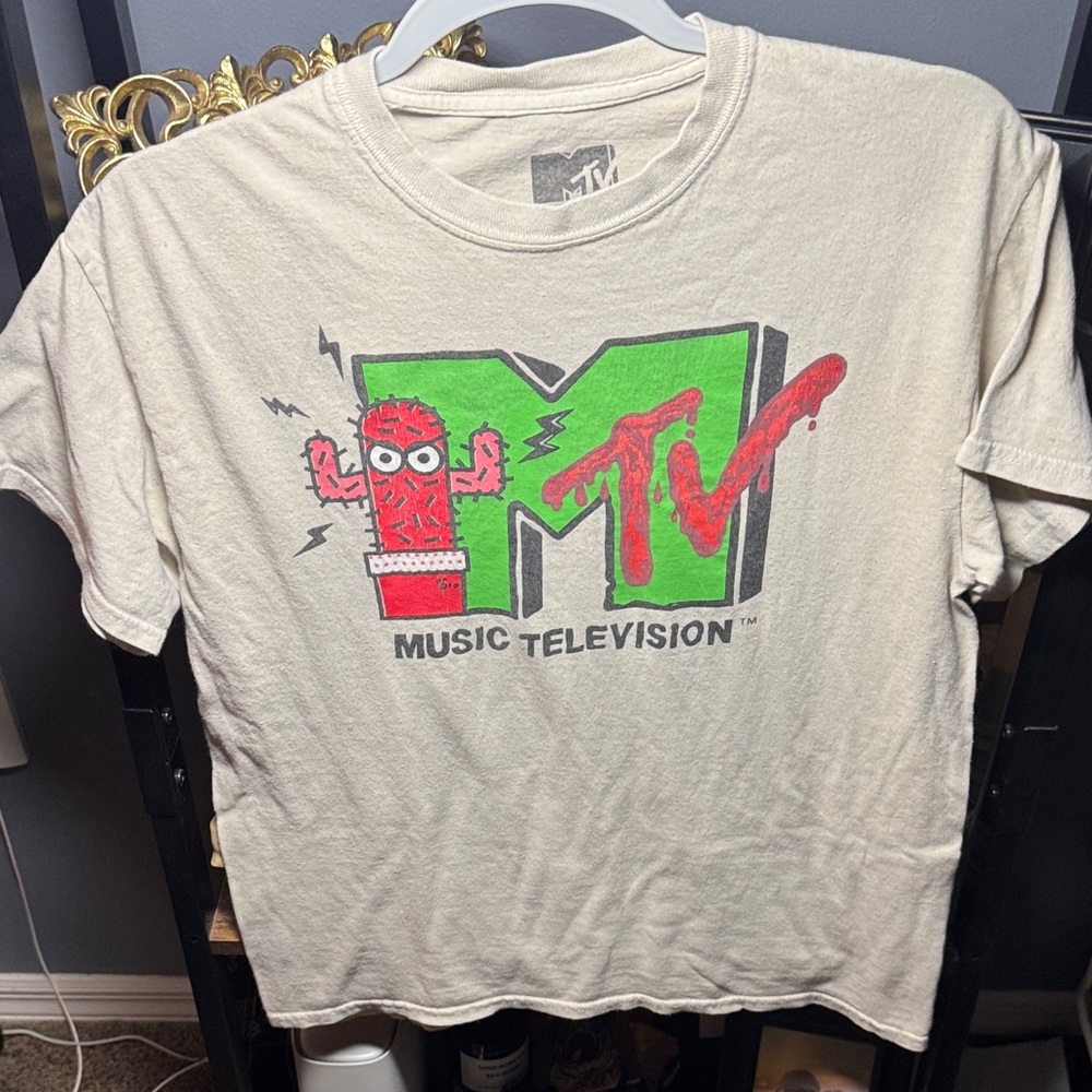 MTV Green and Red Graphic Tee